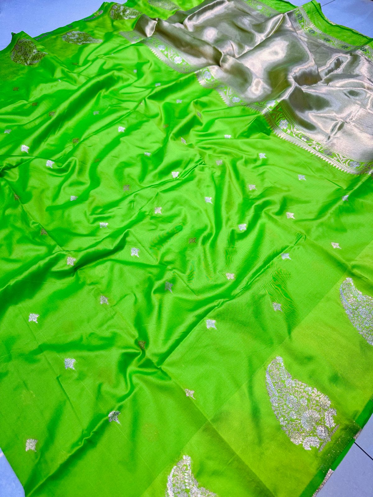 Refreshing Parrot Soft Banarasi Silk Saree With Precious Blouse Piece