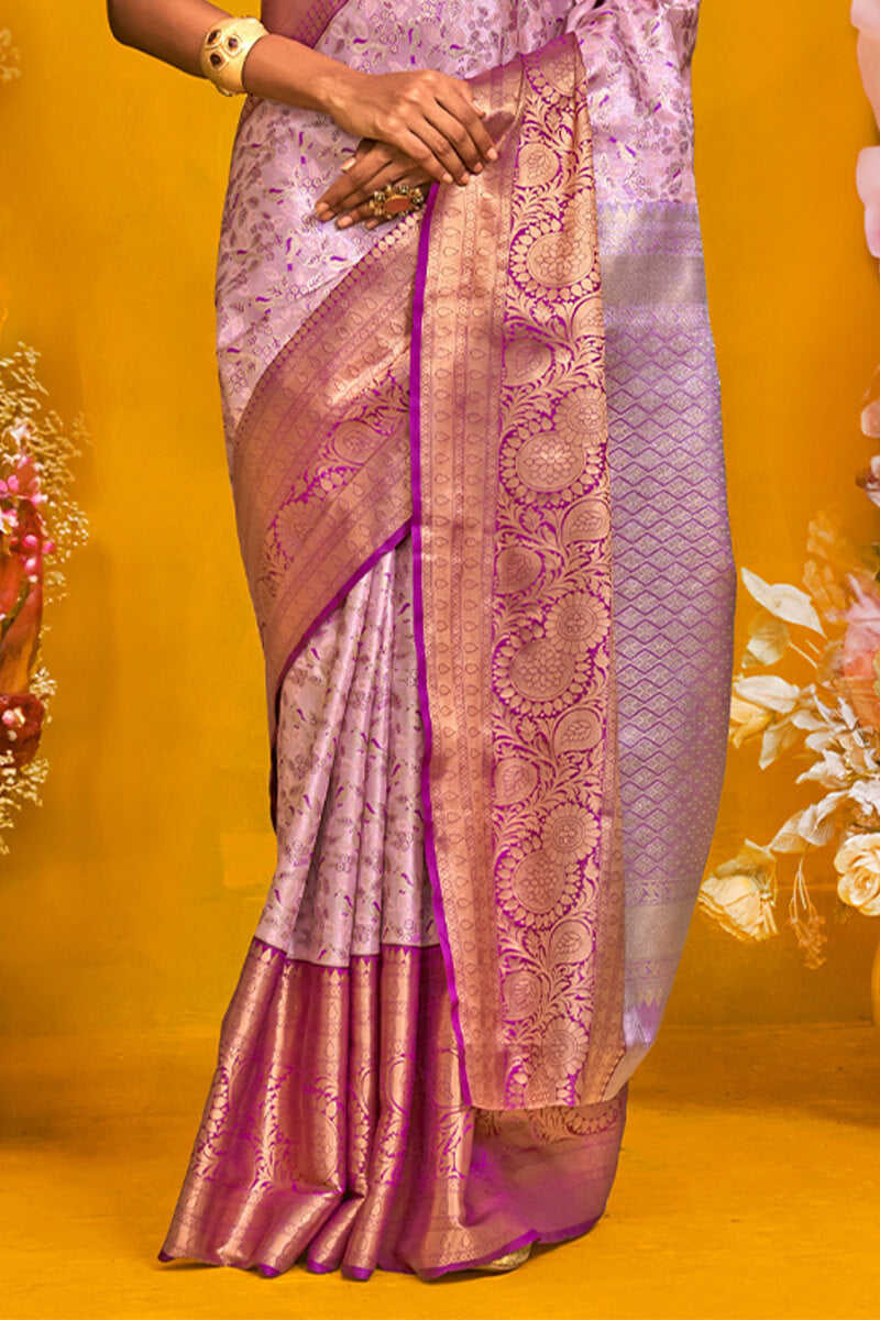 Effervescent Lavender Kanjivaram Silk Saree With Scrumptious Blouse Piece