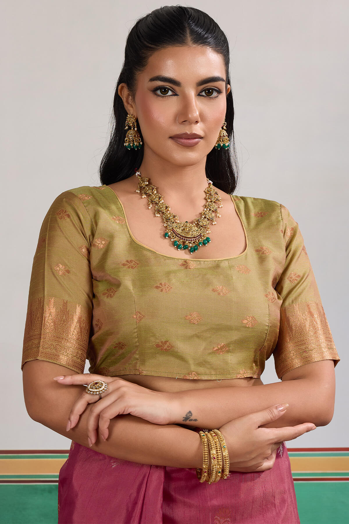 Resplendent Dark Pink Banarasi Tussar Silk Saree With Marvellous Blouse Piece