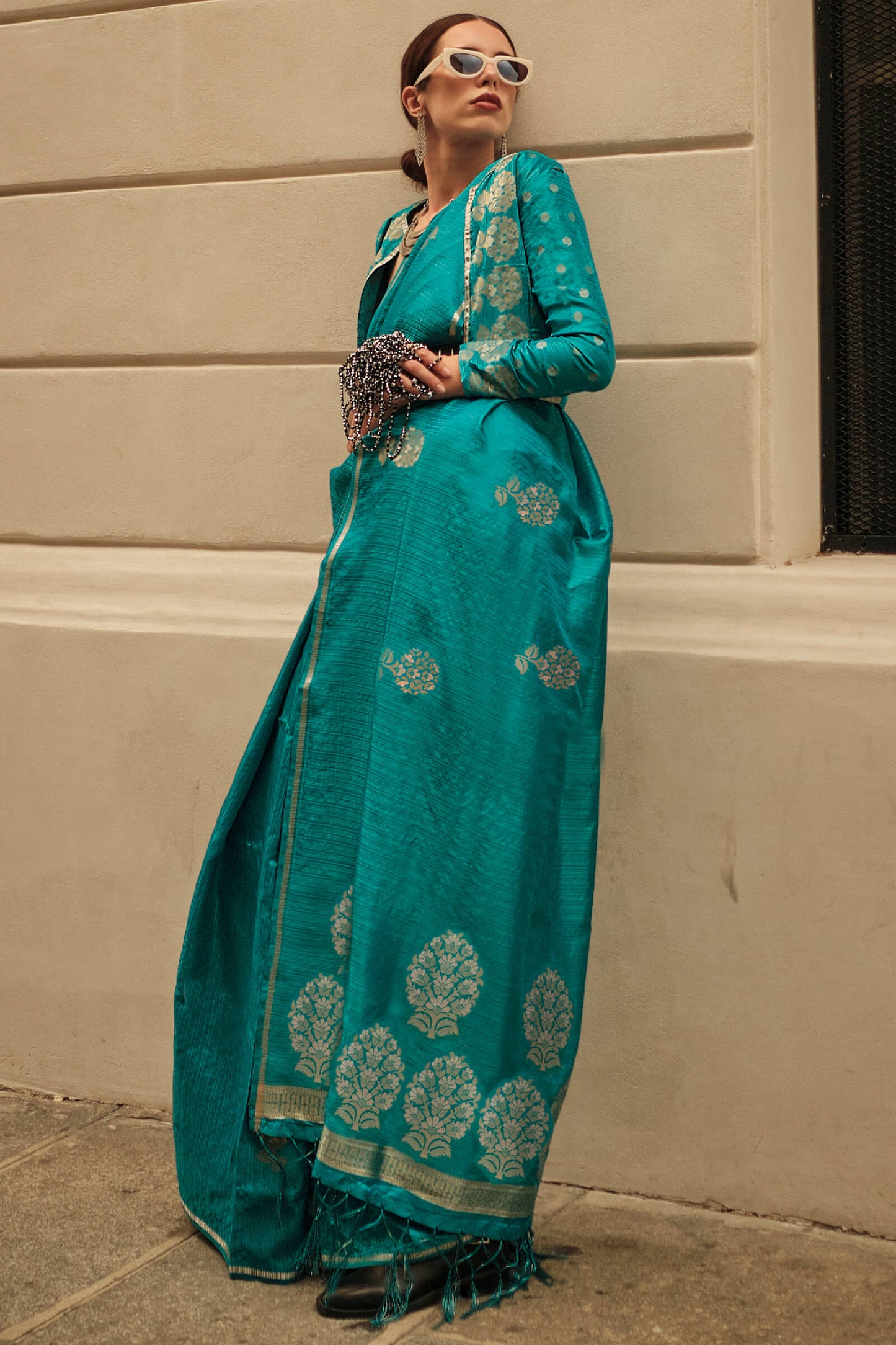 Desiring Rama Banarasi Satin Silk Saree With Prominent Blouse