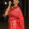 Mesmeric Red Soft Silk Saree With Blooming Blouse Piece