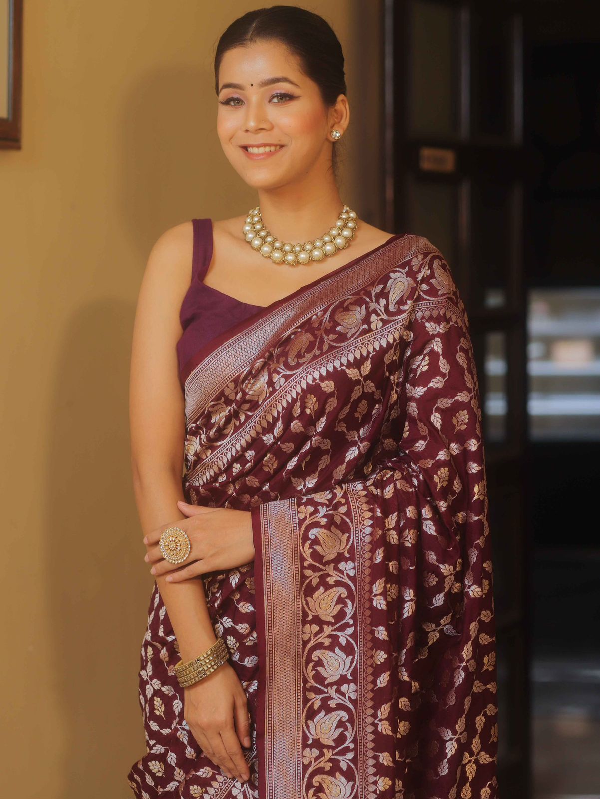 Fancifull Wine Soft Silk Saree With Classic Blouse Piece