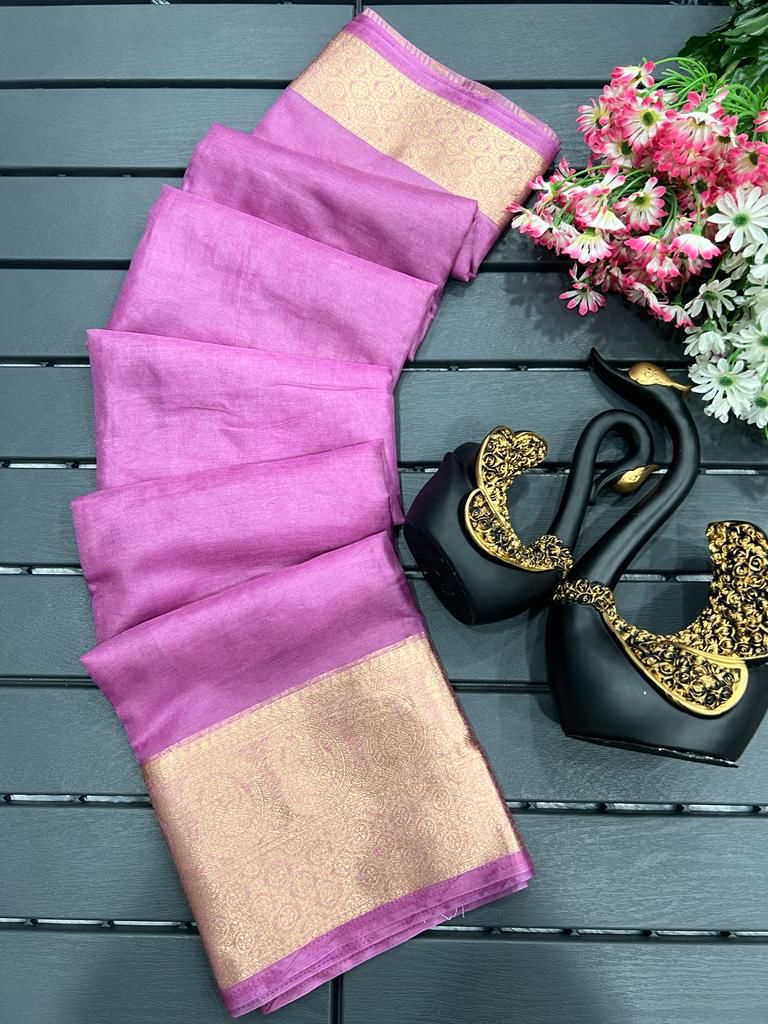 Arresting Lavender Organza Silk Saree With Flamboyant Blouse Piece