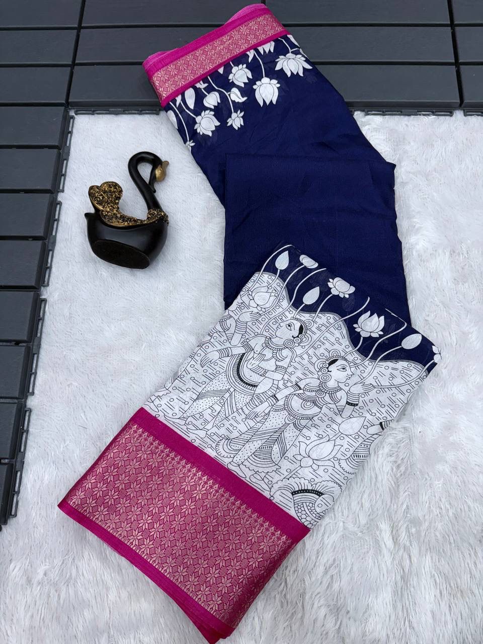 Resonant Navy Blue Digital Printed Dola Silk Saree With Winsome Blouse Piece