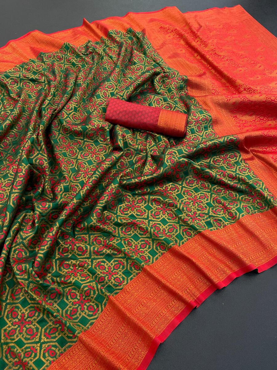 Ravishing Green Soft Banarasi Silk Saree With Blissful Blouse Piece