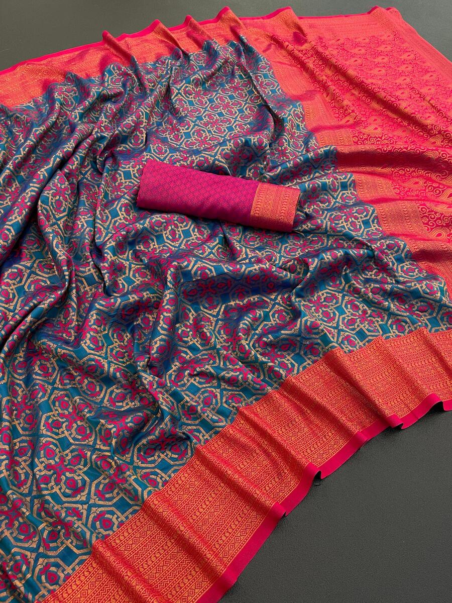 Forbearance Navy Blue Soft Banarasi Silk Saree With Comely Blouse Piece