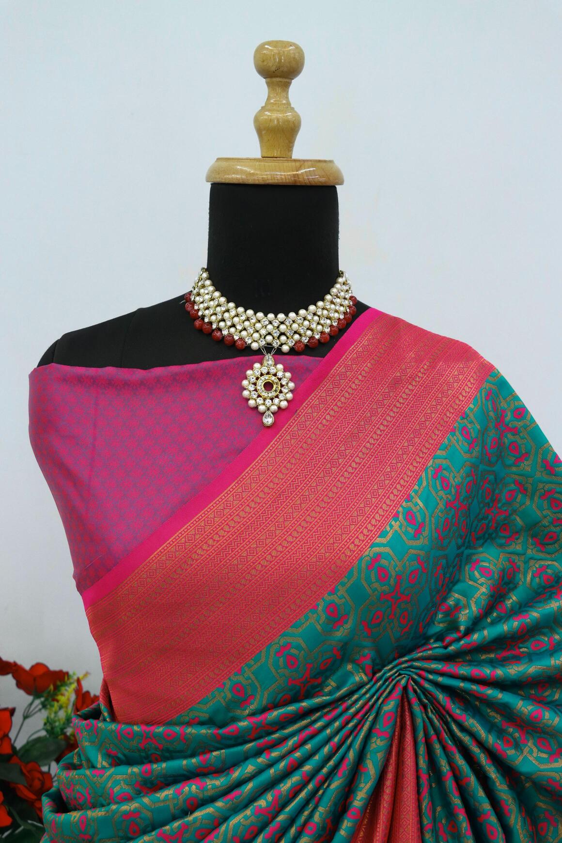 Ailurophile Rama Soft Banarasi Silk Saree With Dissemble Blouse Piece