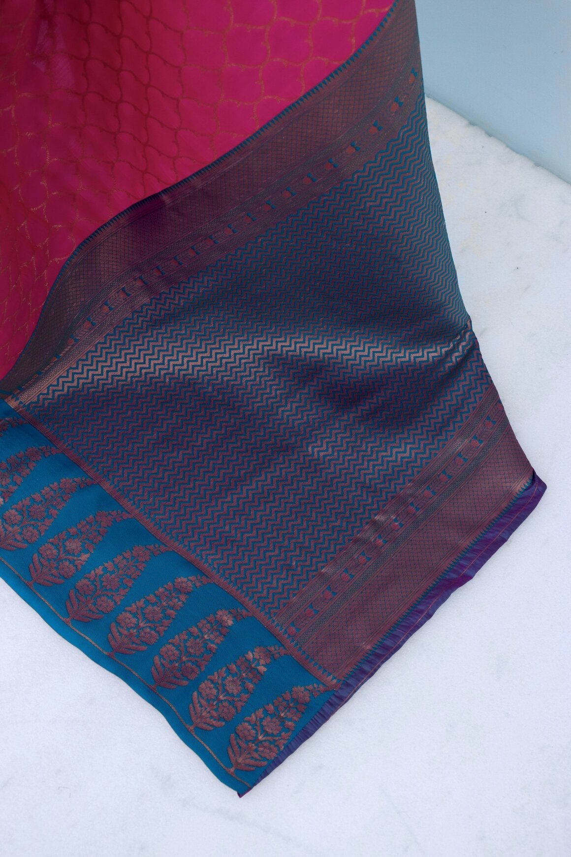 Designer Dark Pink Soft Banarasi Silk Saree With Engrossing Blouse Piece