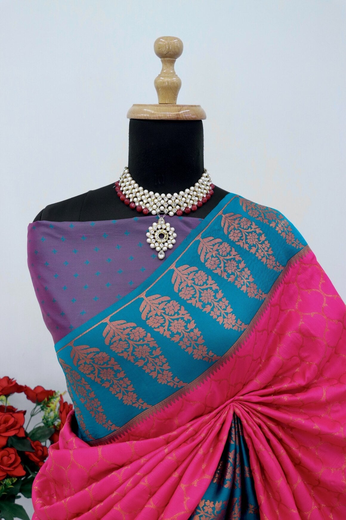 Designer Dark Pink Soft Banarasi Silk Saree With Engrossing Blouse Piece