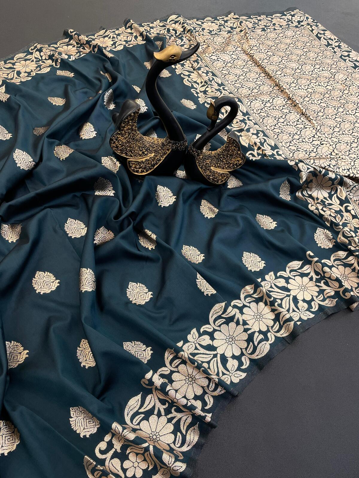 Gorgeous Teal Blue Soft Banarasi Silk Saree With Ethnic Blouse Piece