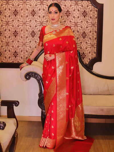 Eloquence Red Soft Silk Saree With Marvellous Blouse Piece