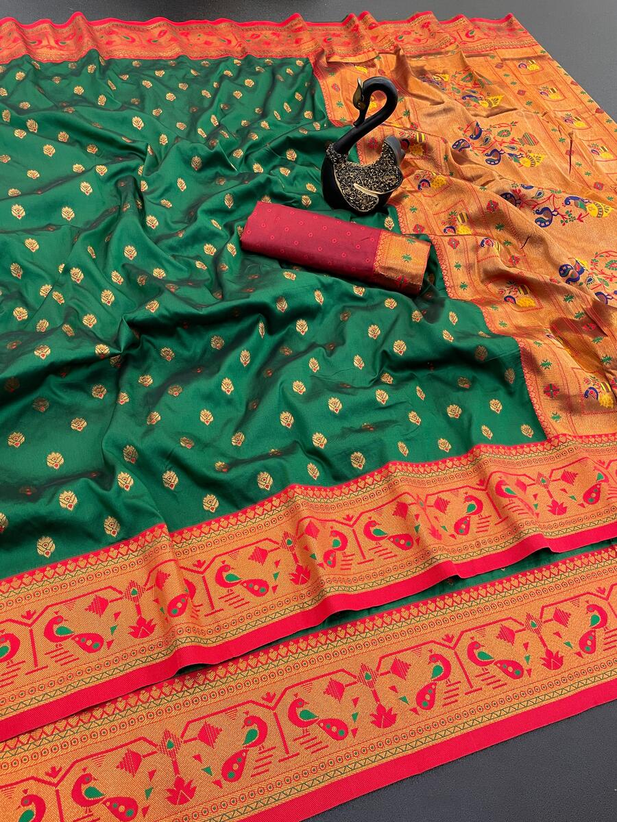 Incredible Dark Green Paithani Silk Saree With Transcendent Blouse Piece