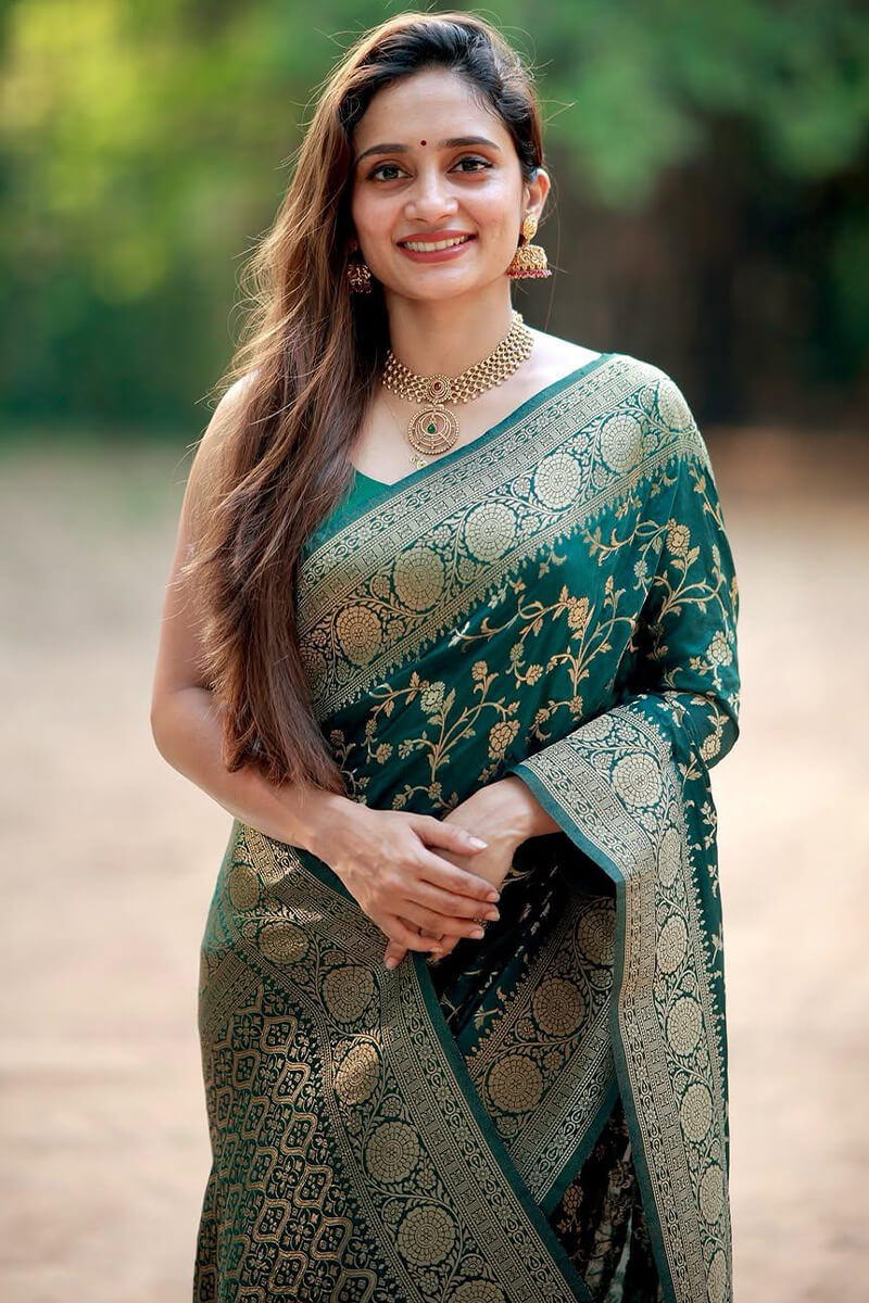 Lovely Green Soft Silk Saree With Transcendent Blouse Piece