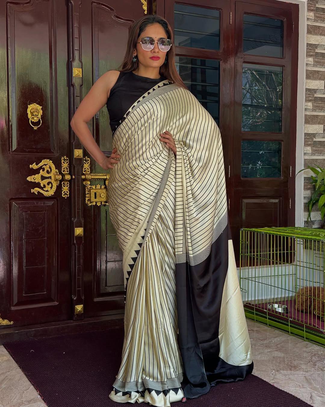 Diaphanous Beige Digital Printed Crape Silk Saree With Nectarous Blouse Piece