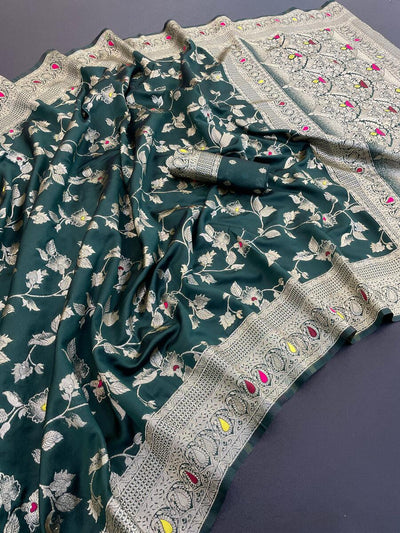 Beguiling Dark Green Soft Banarasi Silk Saree With Lissome Blouse Piece
