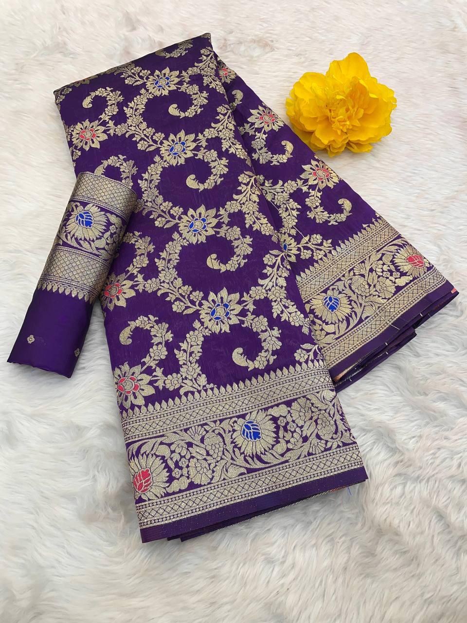 Luxuriant Purple Soft Banarasi Silk Saree With Fragrant Blouse Piece