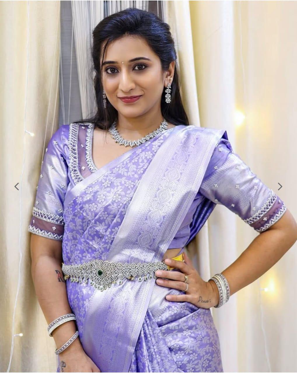 Desultory Lavender Soft Silk Saree With Majesty Blouse Piece