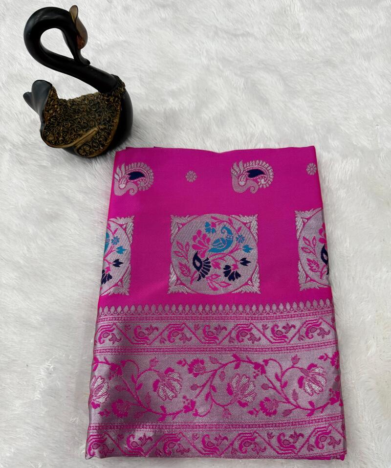 Confounding Dark Pink Paithani Silk Saree With Lustrous Blouse Piece