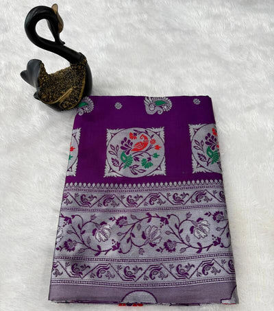 Lustrous Purple Paithani Silk Saree With Ebullience Blouse Piece