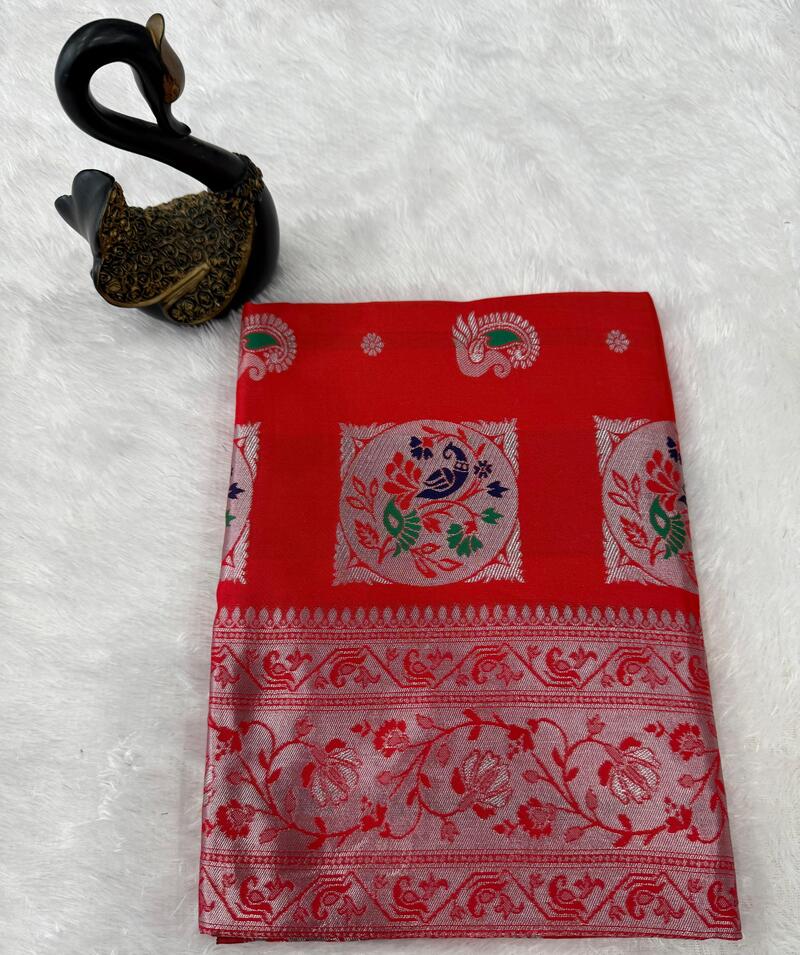 Flamboyant Red Paithani Silk Saree With Hypnotic Blouse Piece