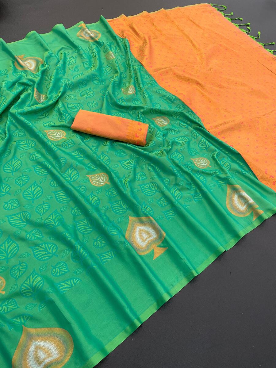 Allure Green Soft Banarasi Silk Saree With Alluring Blouse Piece
