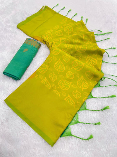 Splendorous Parrot Soft Banarasi Silk Saree With Assemblage Blouse Piece