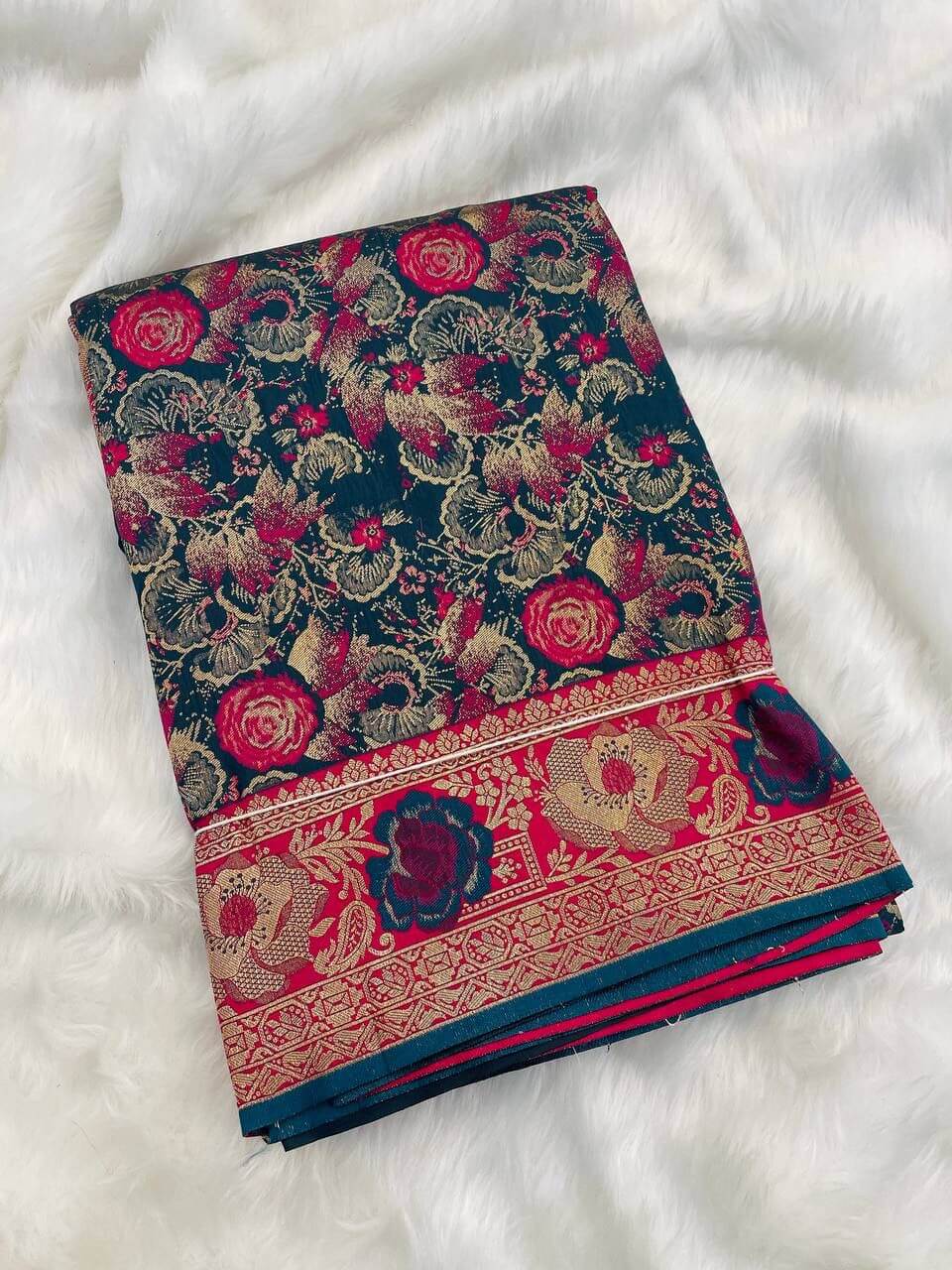 Scintillating Rama Soft Banarasi Silk Saree With Staggering Blouse Piece