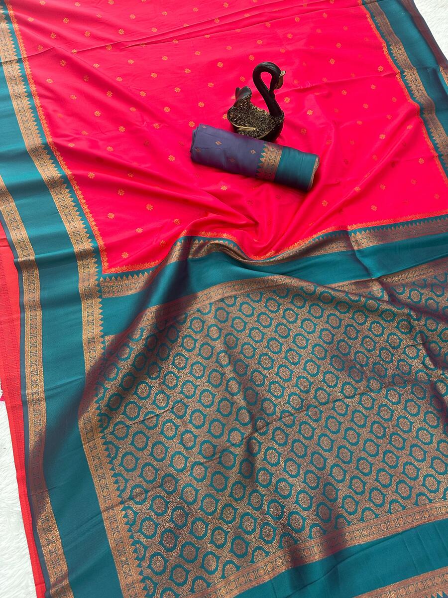 Gratifying Magenta Soft Banarasi Silk Saree With Prettiest Blouse Piece