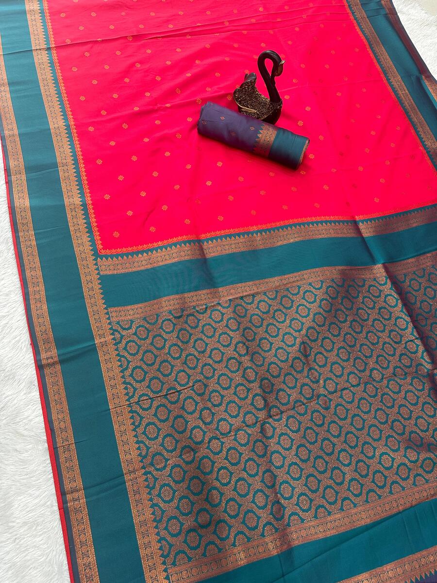 Gratifying Magenta Soft Banarasi Silk Saree With Prettiest Blouse Piece
