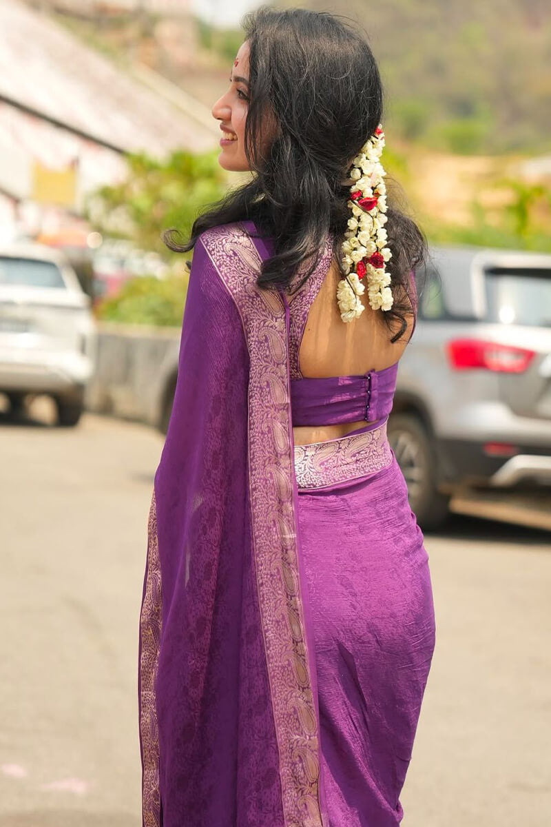 Ebullience Purple Soft Banarasi Silk Saree With Stunning Blouse Piece