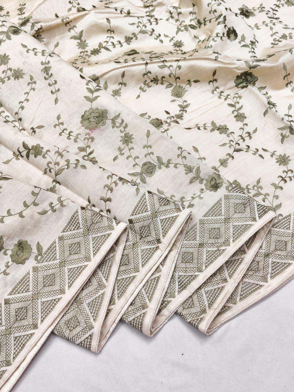 Epiphany Beige Embroidery Work Tussar Silk Saree With Fairytale Blouse Piece