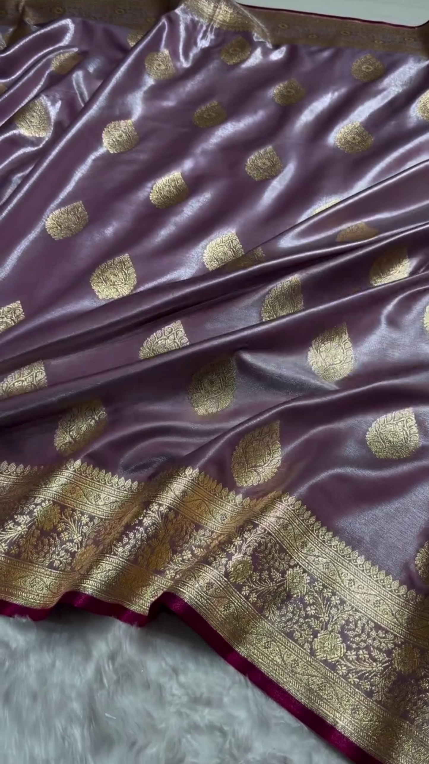 Lavender Purple Banarasi Silk Saree with Gold Zari Paisley Motifs & Elegant Woven Border