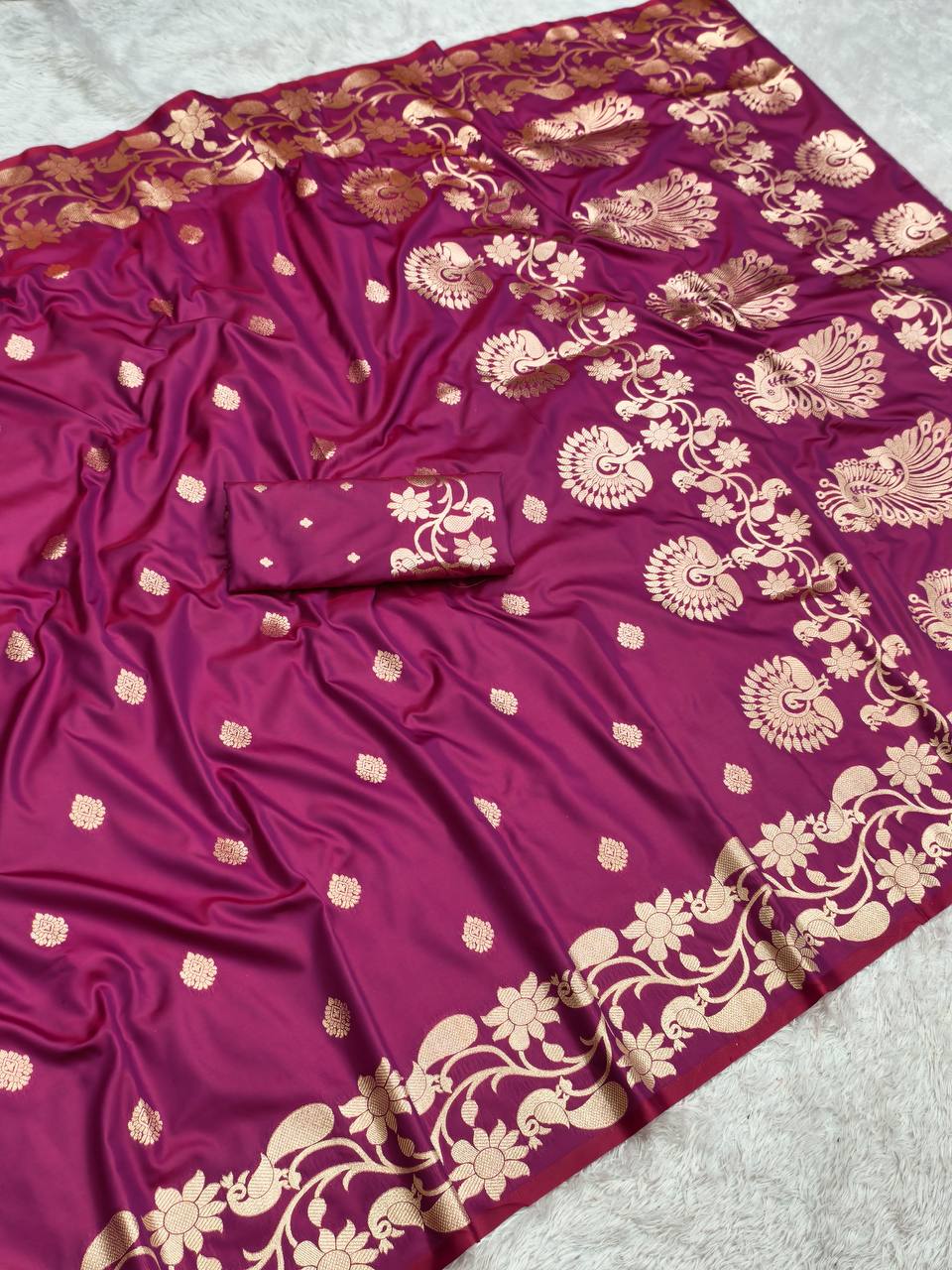 Magenta Silk Saree with Luxurious Gold Zari Floral & Peacock Border