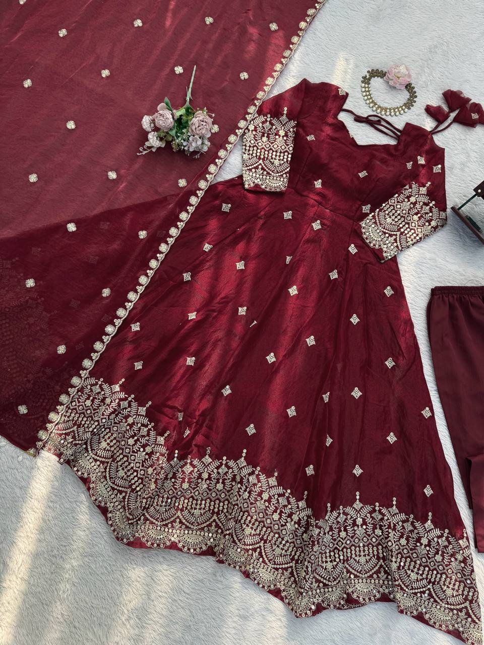 Elegant Embroidered Anarkali Suit Set with Dupatta – 2 Color Options
