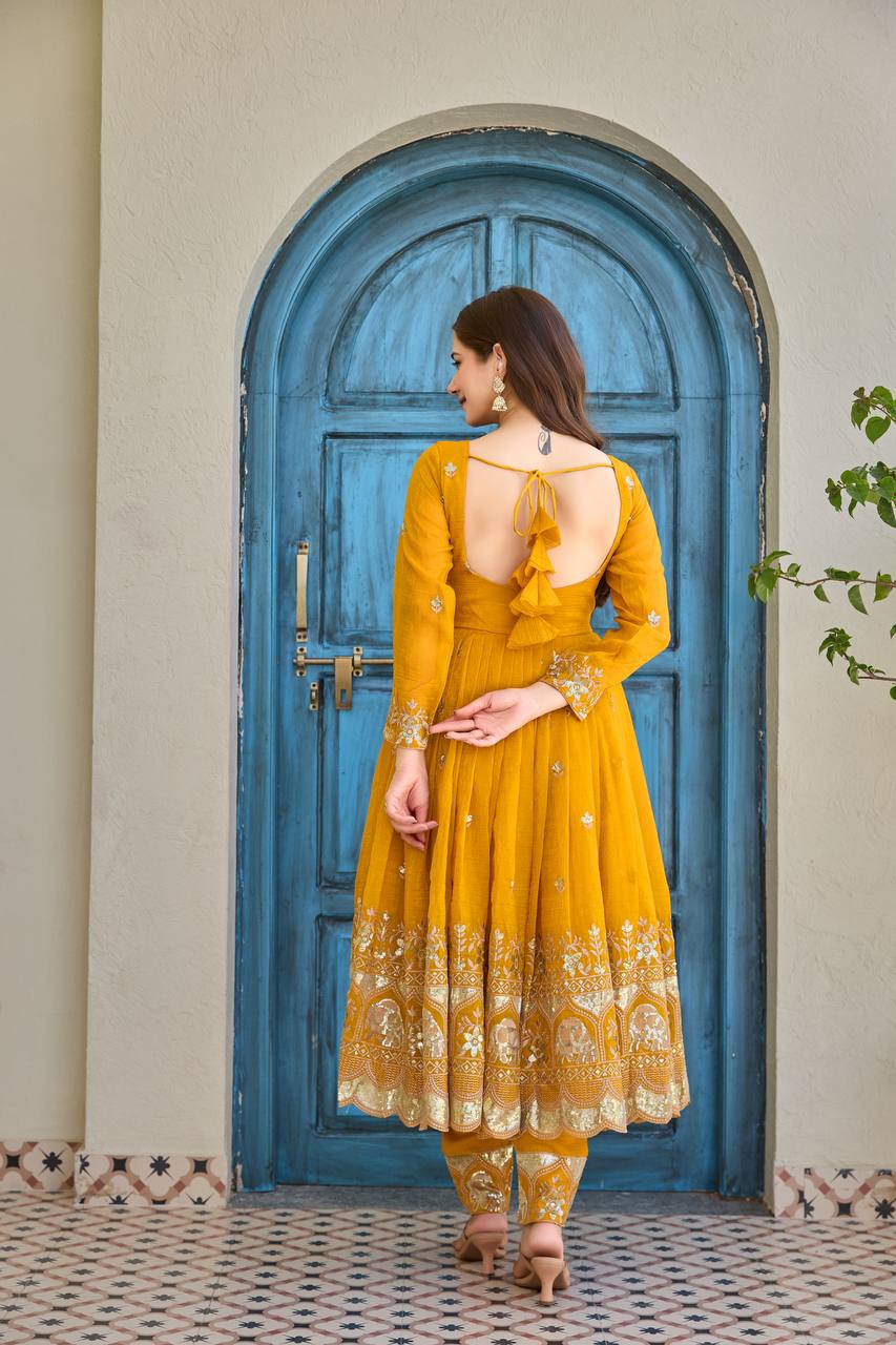Luxury Embroidered Anarkali Suit Set with Heavy Border Dupatta (3 Color Options)