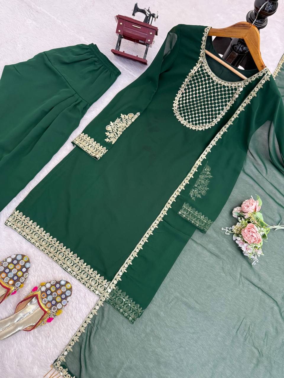 Emerald Green Luxury Embroidered Kurta Pant Set with Chiffon Dupatta