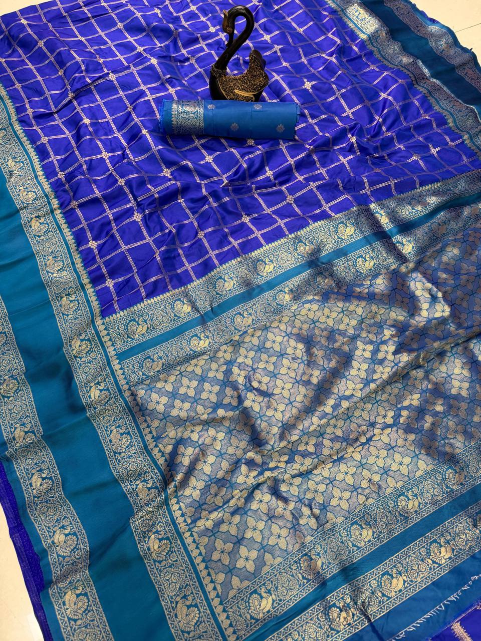 Royal Blue Checked Banarasi Style Silk Saree with Teal Border & Rich Golden Zari Pallu | Premium Festive Wear