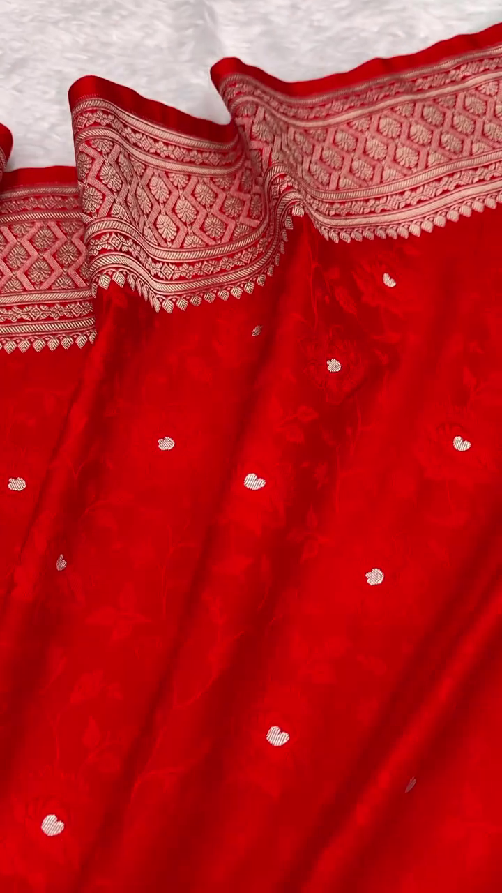 Royal Red Banarasi Silk Saree With Zari Weaving